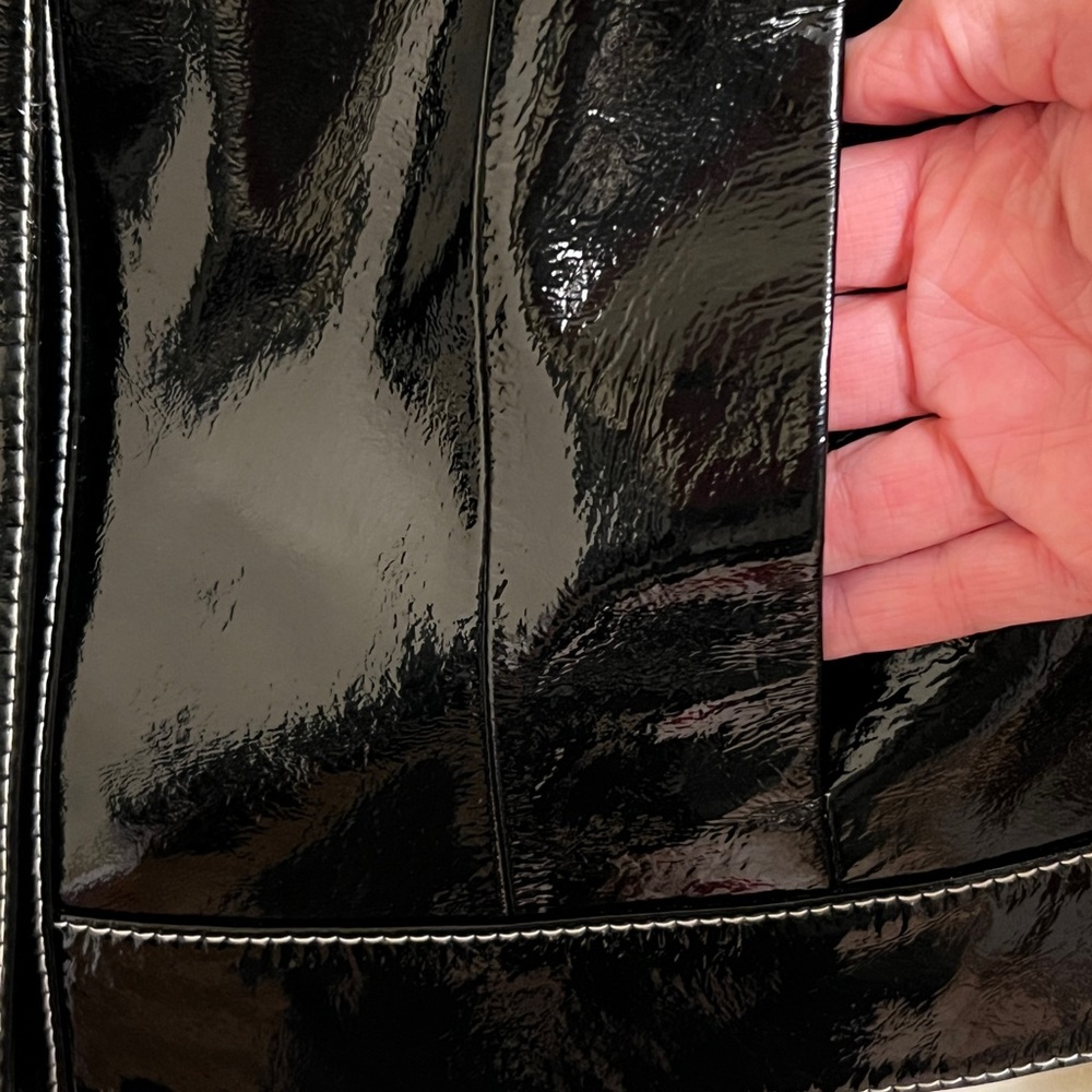 Jones New York Black Collarless Rounded Scoop Cropped Moto Patent Leather Jacket - Picture 4 of 13